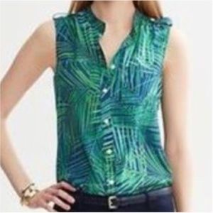 Women's Green Leaf Print Sleeveless Blouse